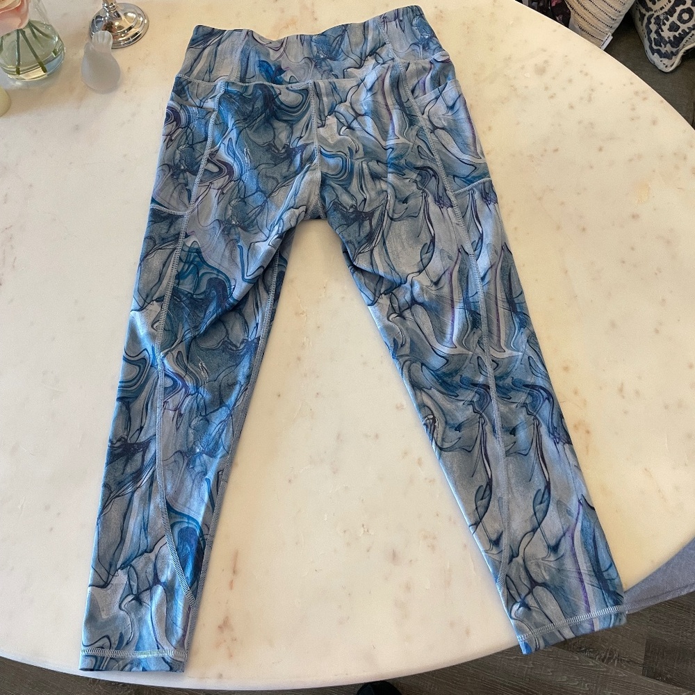 Victoria Secret On Flow Legging Size 12 Watercolor Blue Print